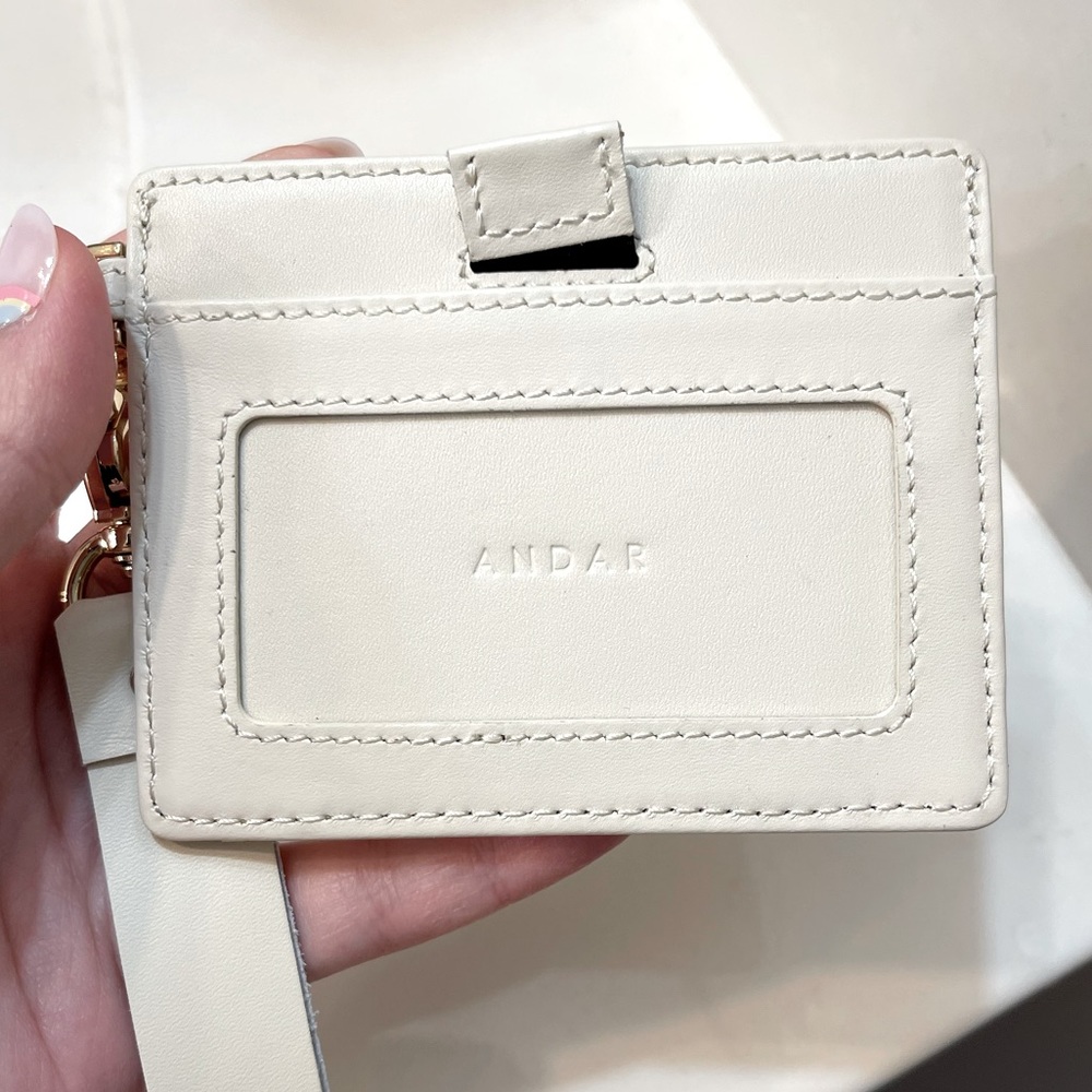 Andar The Denner Wallet, Ivory. (New without box)